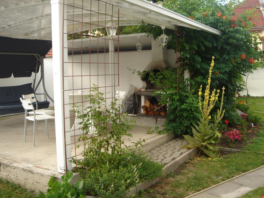 Dum V Podzamci Apartment เมลนิค ภายนอก รูปภาพ