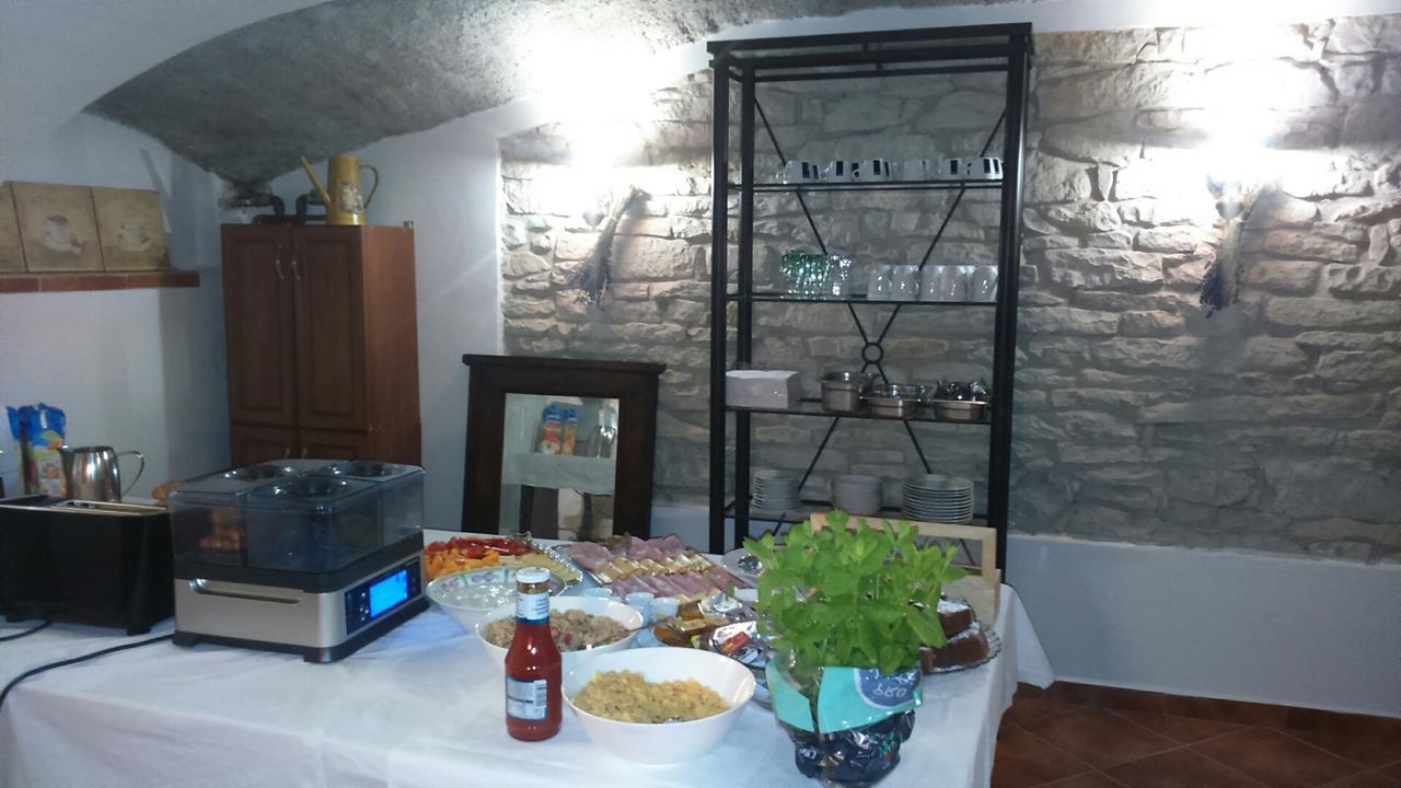 Dum V Podzamci Apartment เมลนิค ภายนอก รูปภาพ